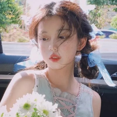 比基尼琼斯和爱的圣殿